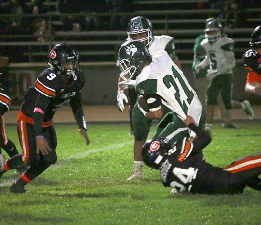 Football | Spartans tame Bruins, 62-7