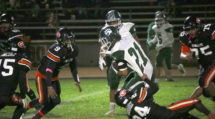 Football | Spartans tame Bruins, 62-7