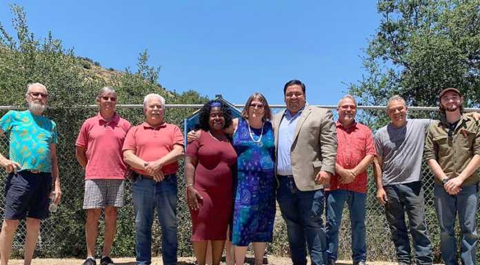 Dee Heckman honored with lending library in Arroyo Seco